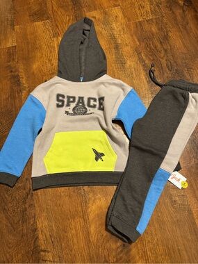Cat & Jack Boys Gray, Blue & Neon Green Space Hoodie & Jogger Set